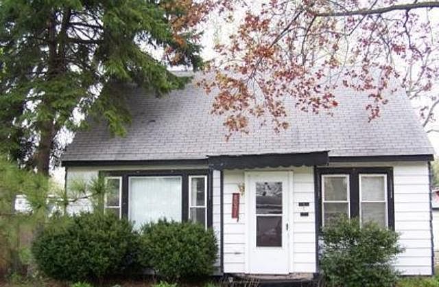 1st image of 8051 Leamington Ave
