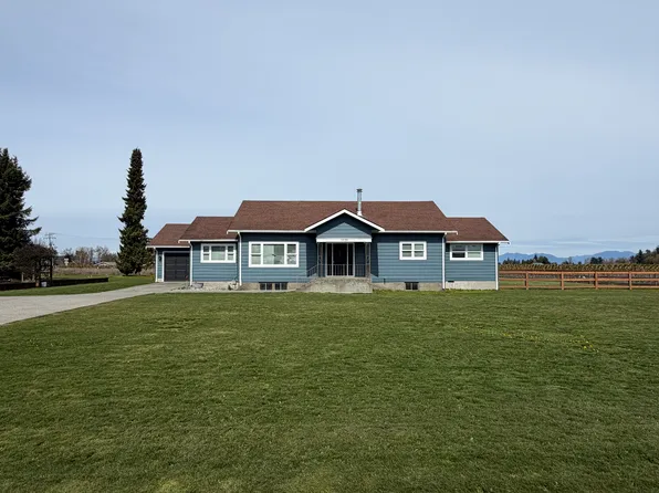 1520 E Badger Rd, Lynden, WA 98264