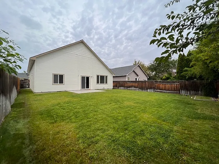 9024 W Dalton Pl — Photo 27
