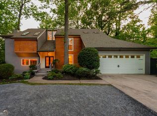 200 Old Tree Trce, Roswell, GA 30075
