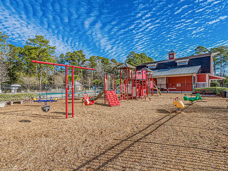 400 Black Smith Ln #A — Photo 43