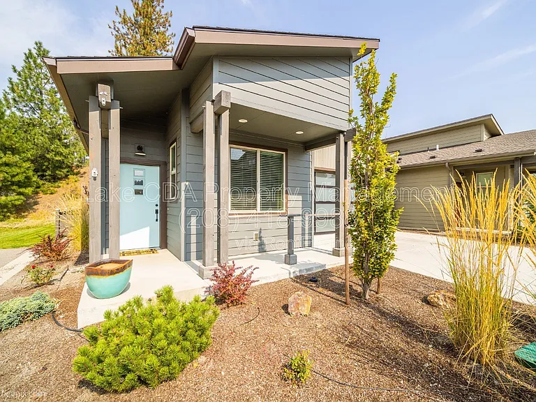 3343 N Rosalia Rd — Photo 5