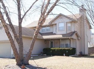 109 S Ethel Ln, Lansing, KS 66043