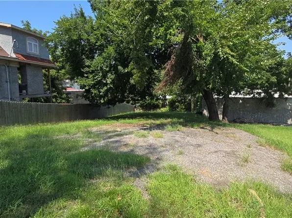 3530 E 6th St, Kansas City, MO 64124