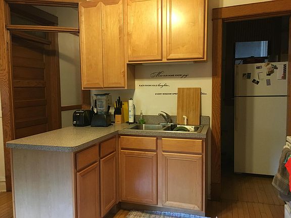 5th image of 3741 N Magnolia Ave APT 1