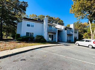 8 Scotch Pine Dr #186, Tuckerton, NJ 08087