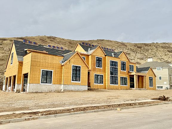2nd image of 1677 N Elk Ridge Ln #18