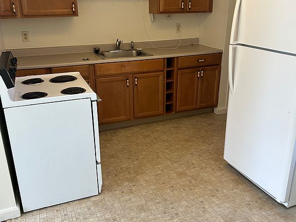 4th image of 321 E Penn St APT B