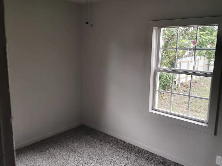 4456 N Detroit Ave — Photo 7