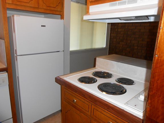 Refridgerator & Stove