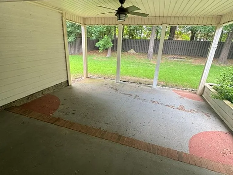 377 Sandleton Way — Photo 35
