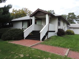 17960 W Manhattan Rd, Elwood, IL 60421