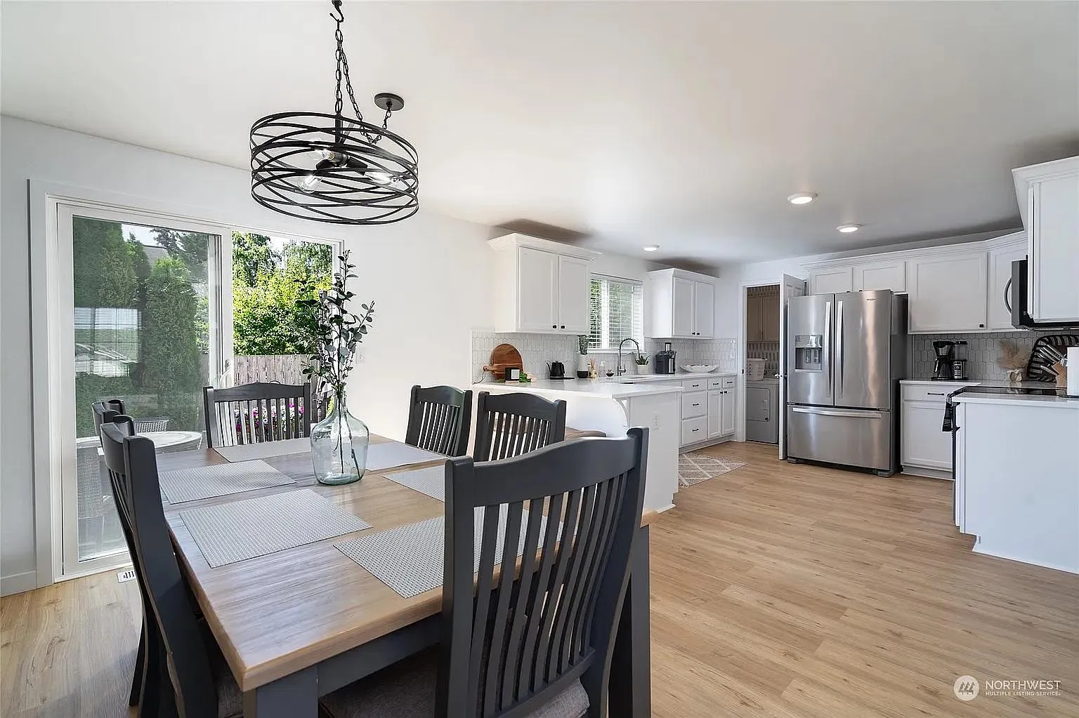 3 bed, 1500 sqft, $3,700 — Photo 3