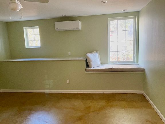 5th image of 405 E Main St