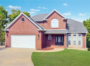 509 Coachlight Dr, Bentonville, AR 72712