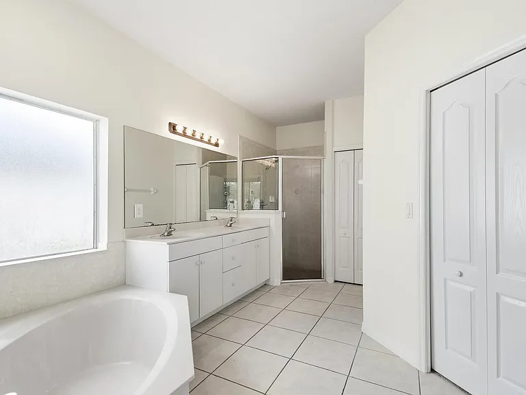 29 E Diamond Dr — Photo 33