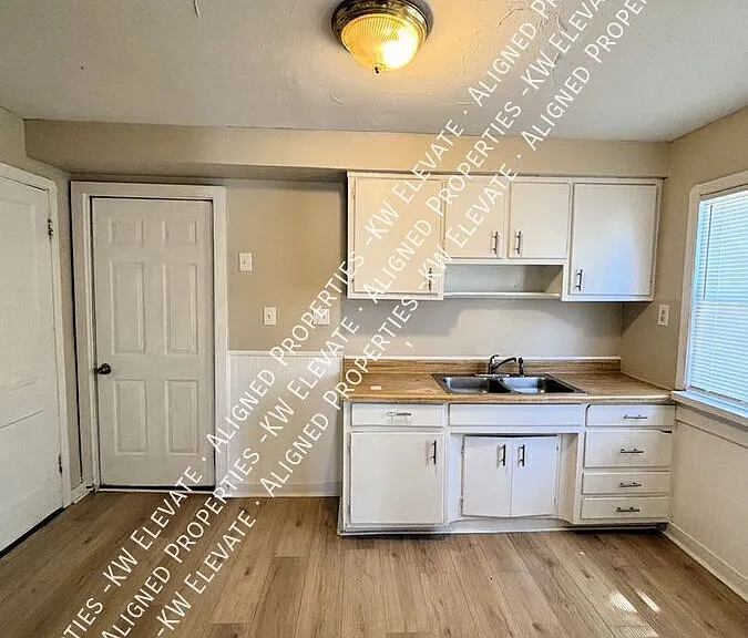 3435 W 44th St #LOWER — Photo 12