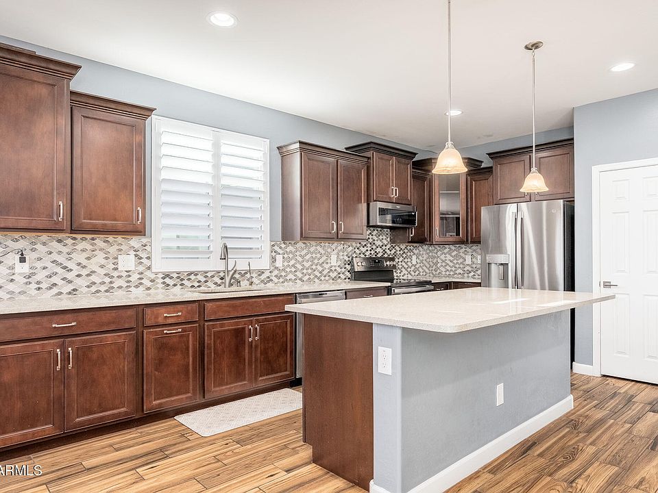 1st image of 6927 W PUGET Avenue