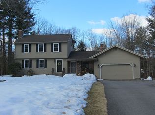 31 Severance Dr, Londonderry, NH 03053