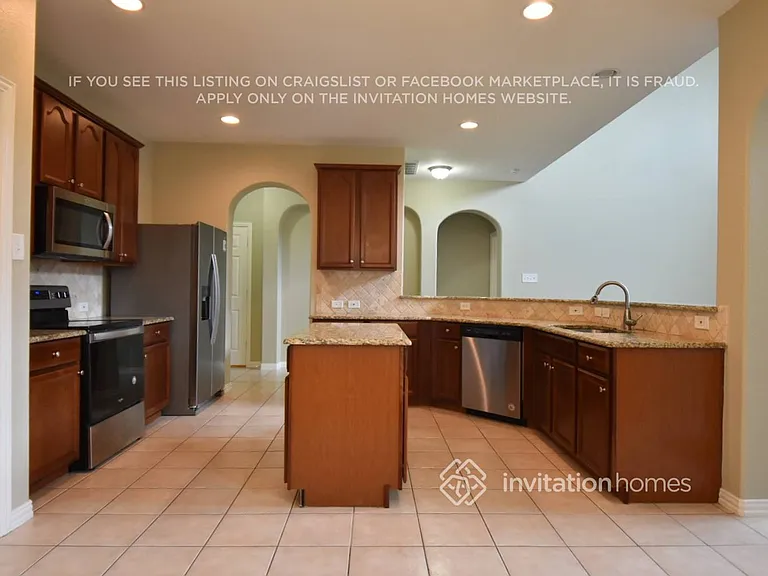 636 Shire Way — Photo 7
