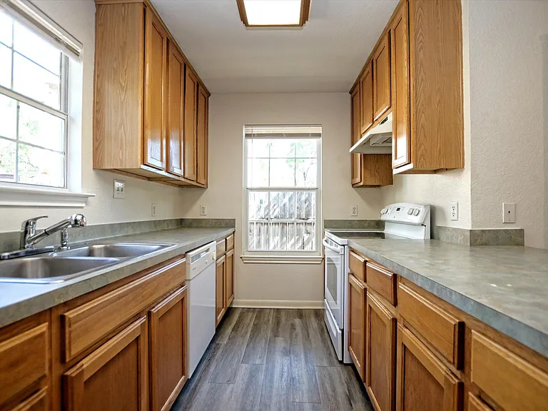 101 S Mockingbird Cir — Photo 5