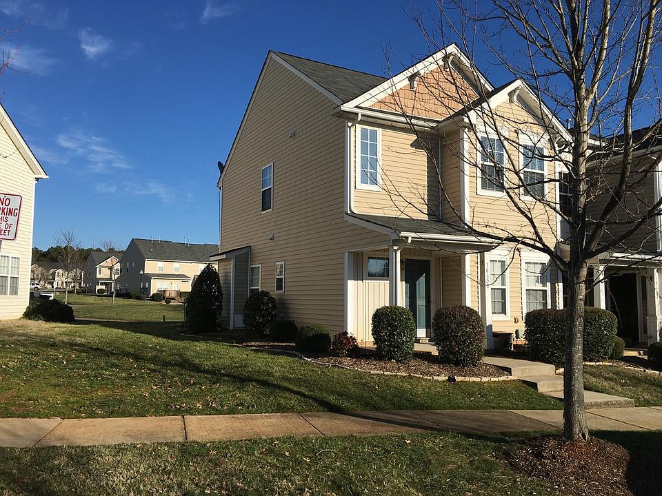 end unit = plenty of space between you and one of the neighbors