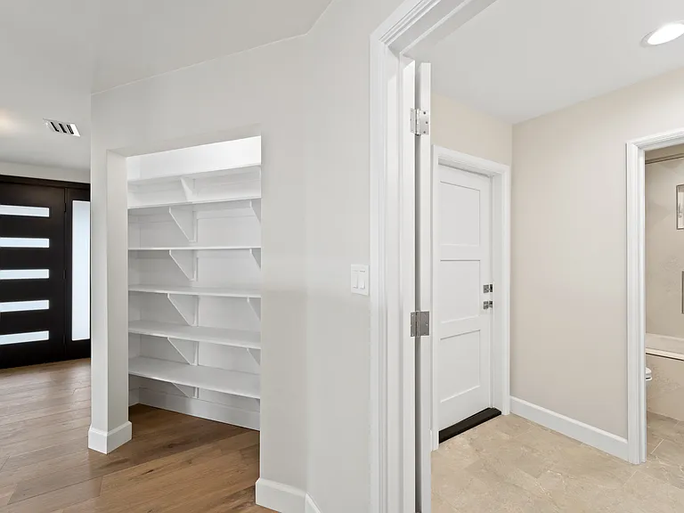5821 Corral Way — Photo 3