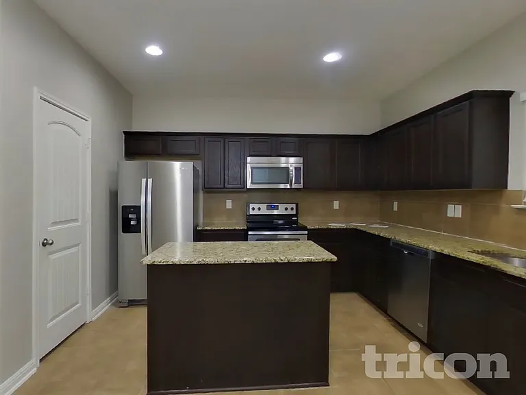 2832 Mistywood Ln — Photo 6