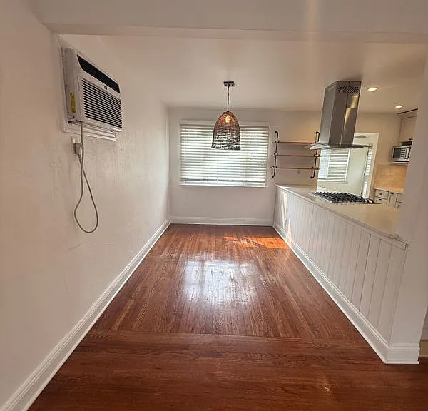 69 Bank St #1 — Photo 19