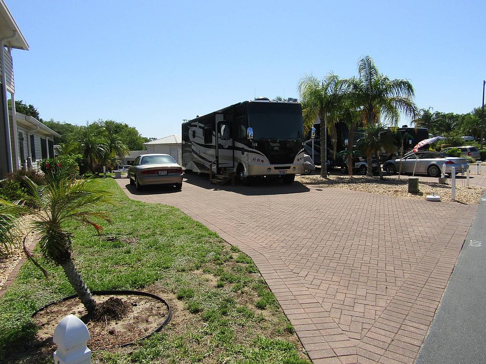 1st image of 1037 Deer Creek Blvd