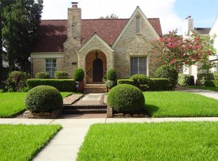 2215 Swift Blvd, Houston, TX 77030