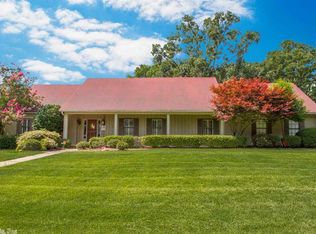 19 Saint Andrews Dr, Little Rock, AR 72212