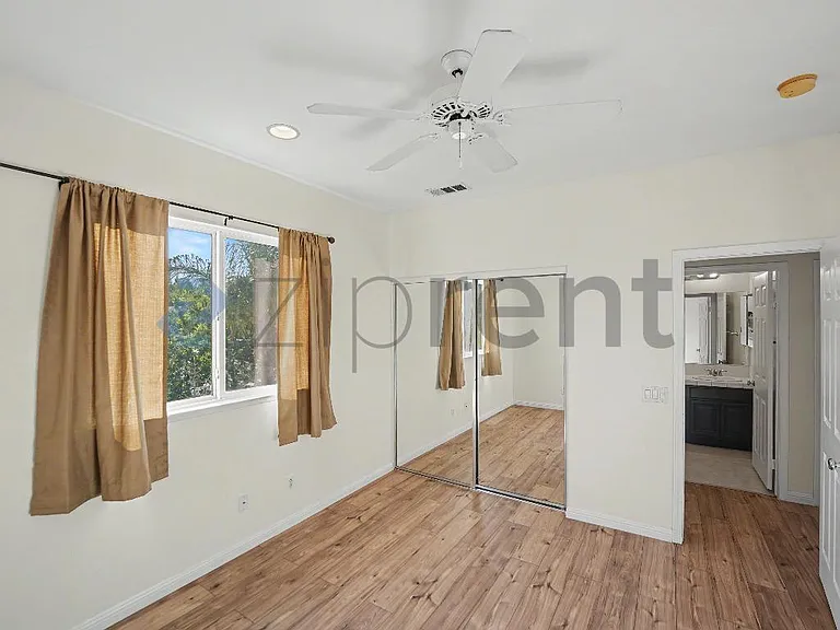 25014 Oliver Way — Photo 32