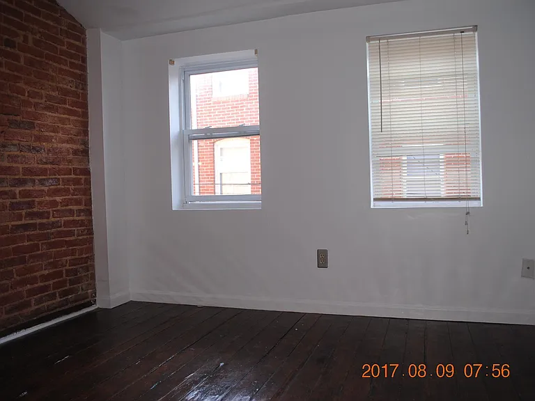 2nd floor front