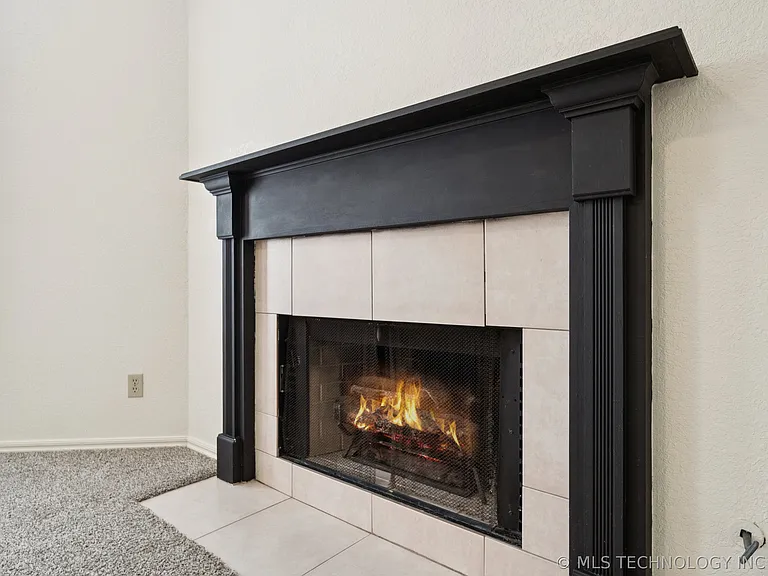 3010 E 90th Pl — Photo 4