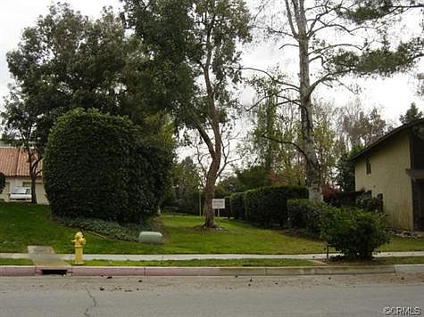 4th image of 1831 Augusta Ct