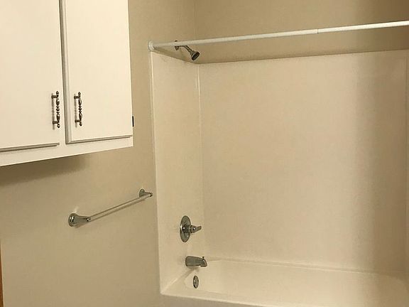 5th image of 1121 S 50th Ave APT 40