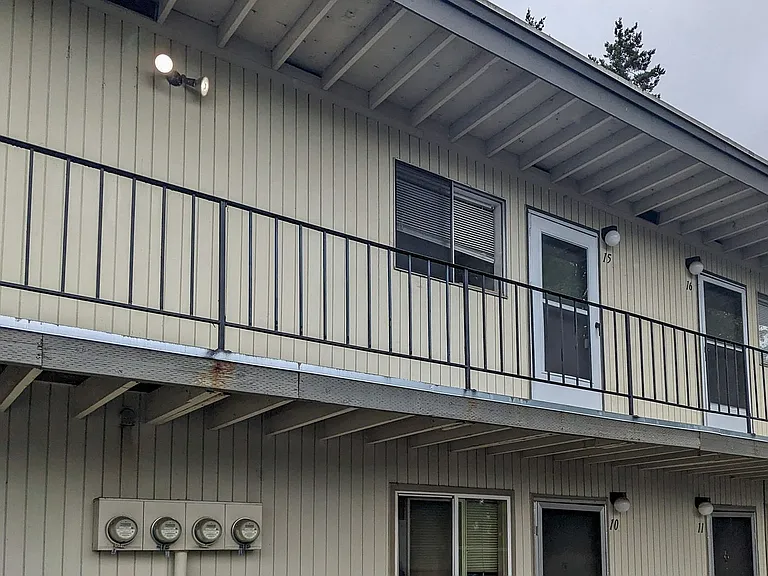1145 Rural Ave SE — Photo 17