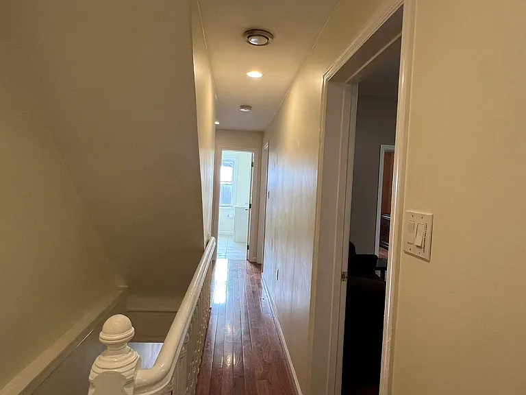 125 S 16th St #2 — Photo 8