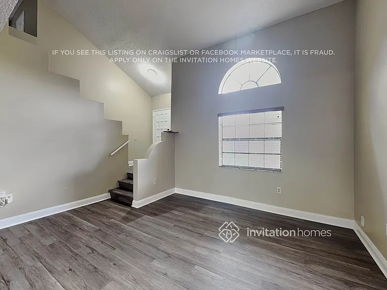 10420 SW 67th St — Photo 4