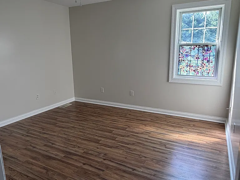 275 Stone Crest Ave — Photo 8