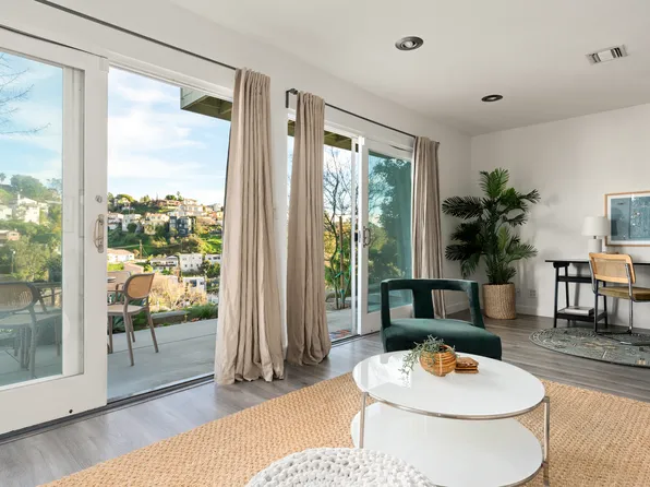 1744 Redesdale Ave #B, Los Angeles, CA 90026