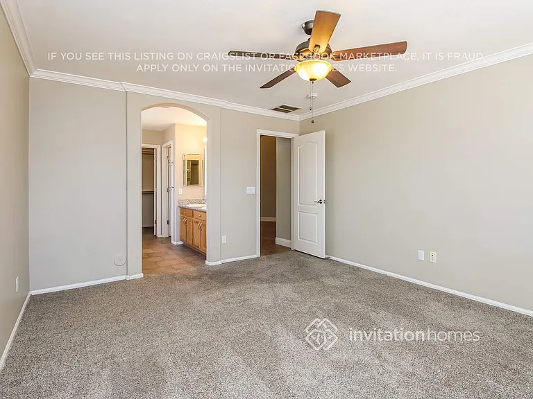 1400 E Vernoa St — Photo 10