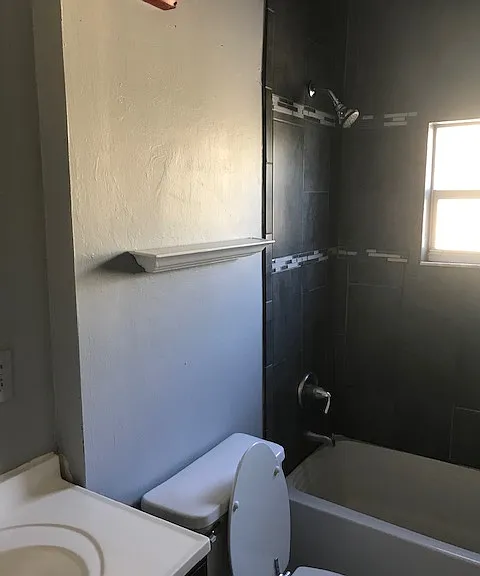 2716 Michigan Ave #5 — Photo 8