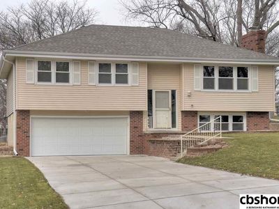 11612 Grand Ave, Omaha, NE, 68164