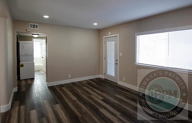 1st image of 3309 S 32nd Ave #3309