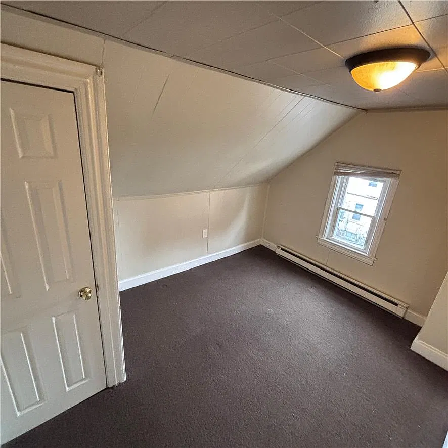 1 bed, 1.0 bath, 450 sqft, $1,250 — Photo 4