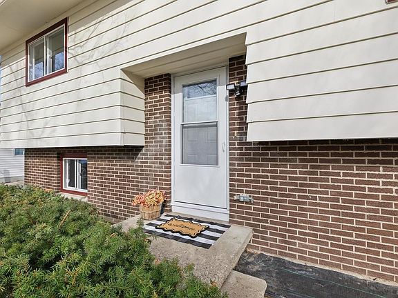 2nd image of 809 Bewick Drive