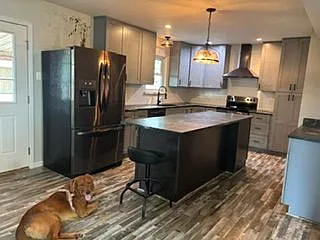 114 Carmel Dr — Photo 2
