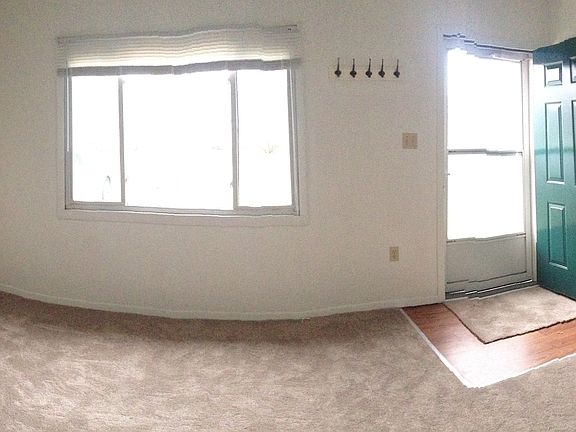 4th image of 740 E Goldsborough St
